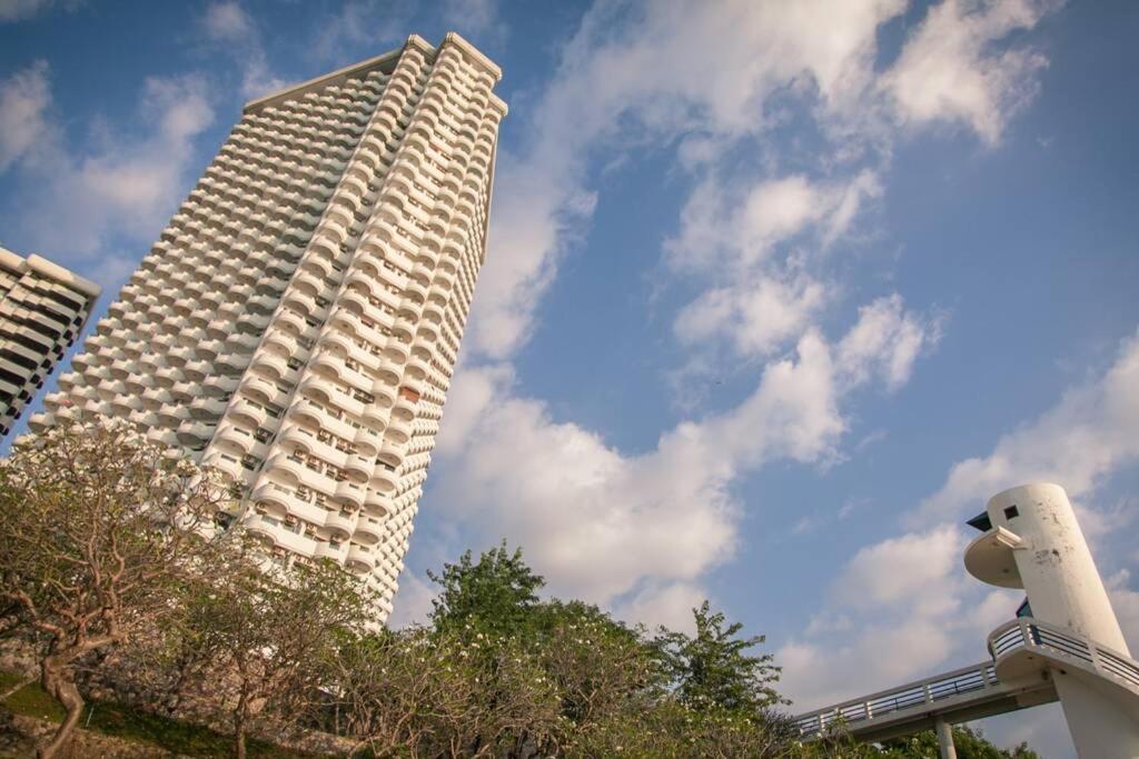 Pattaya Seaside Balcony/Beach Front/4 Peoples Na Chom Thian Extérieur photo